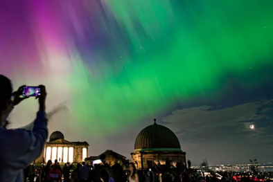 MDZol | En distintas parte de Europa y de EE.UU. se pudo apreciar la aurora boreal, un fenómeno típico de las zonas más al norte del mundo. Foto: GETTY IMAGES