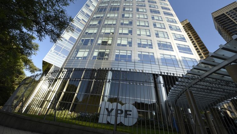 YPF Yacimiento Petrolíferos Fiscales Nafta Combustible Petróleo (11).JPG