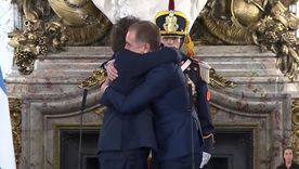 El abrazo entre Javier Milei y Diego Santilli en la jura. El abrazo entre Javier Milei y Diego Santilli en la jura.