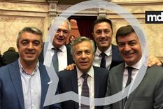 grupo de whatsapp: cuanto se enriquecieron algunos politicos, la revolucion de los generales y los intendentes distraidos