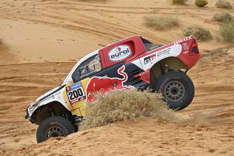 Nasser gana y estira la ventaja en la general. Foto: @dakar