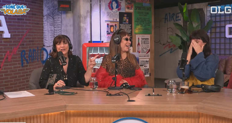 Duelo de figuras en la mesa del streaming.