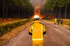 Una ola de calor agravará los incendios en España y Francia. Foto Efe Una ola de calor agravará los incendios en España y Francia. Foto Efe