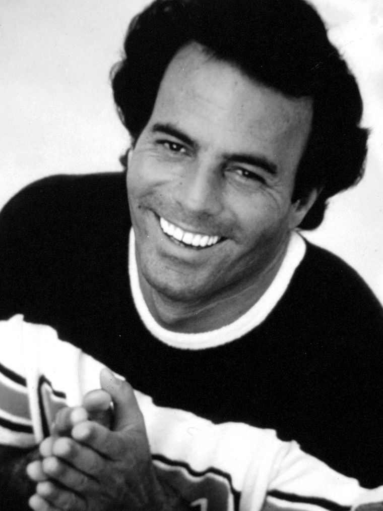 Se disparan nuevamente las alarmas por la salud de Julio Iglesias.