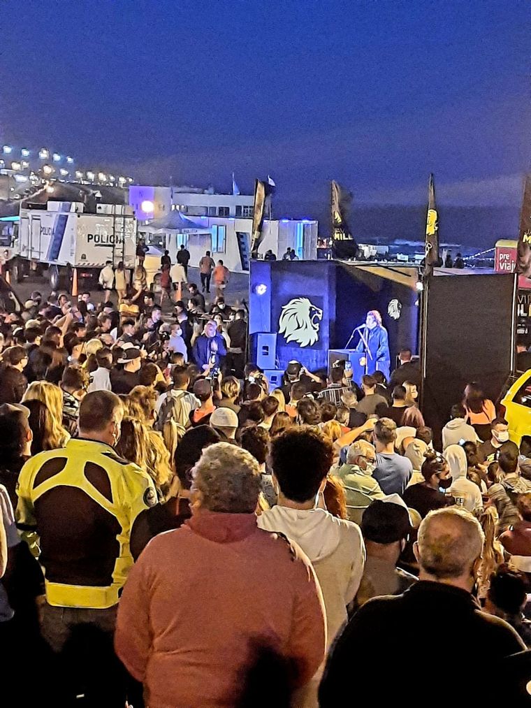 Javier Milei dando su discurso frente a sus seguidores. Foto: MDZ