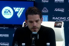 El DT enfrentó los micrófonos. El DT enfrentó los micrófonos.