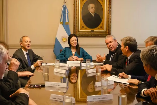El Gobierno volverá a convocar a los rectores