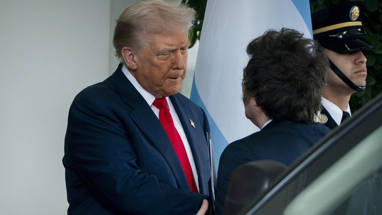 El presidente de Estados Unidos, Donald Trump, junto a su par argentino, Javier Milei, la semana pasada.