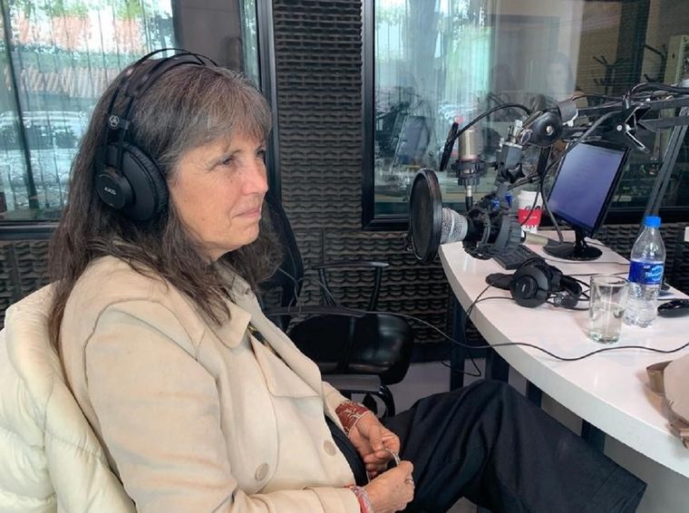 La destacada guionista y creadora de la serie El Reino estuvo en MDZ Radio.