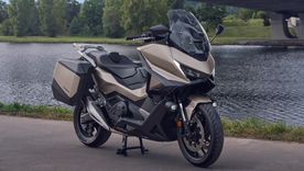 Honda Forza 750