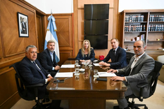 Karina Milei, Diego Santilli y Lule Menem junto a Alfredo Cornejo y Rogelio Frigerio.&nbsp;