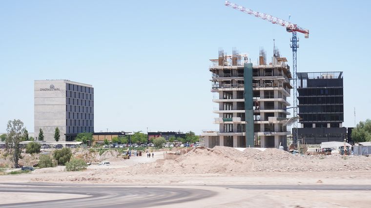 Mendoza alberga un foro que combina análisis económico, innovación y experiencias del sector de la construcción. Mendoza alberga un foro que combina análisis económico, innovación y experiencias del sector de la construcción.