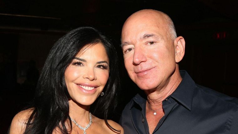 Lauren Sánchez y Jeff Bezos son pareja desde 2019.