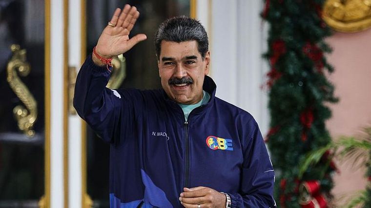 El gobernante venezolano insiste en que la campaña de EE.UU. contra las drogas en realidad busca deponerlo para apoderarse del petróleo.