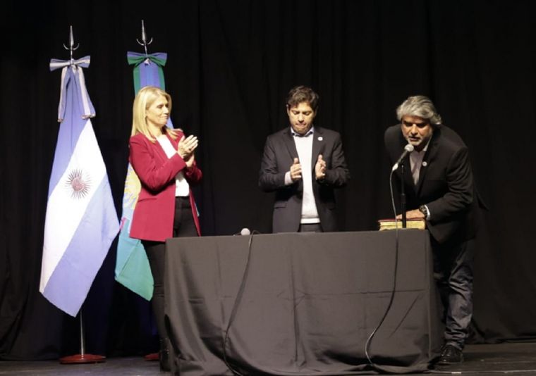 El gobernador bonaerense Axel Kicillof junto a la vicegobernadora Veronica Magario, en el acto de jura de Walter Correa como ministro de Trabajo de la provincia de Buenos AIres Foto: Prensa Gobierno de la Provincia de Buenos Aires