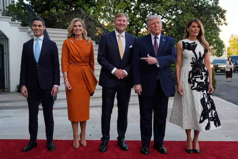 Elegancia cruzada en la Casa Blanca. Elegancia cruzada en la Casa Blanca.