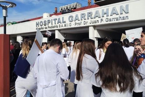 sospechas de fraude en el examen de residencias: el gobierno detecto resultados anormales y convoco a una nueva prueba sospechas de fraude en el examen de residencias: el gobierno detecto resultados anormales y convoco a una nueva prueba