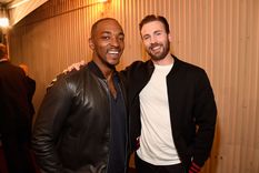 Foto: https://www.menshealth.com/entertainment/a28106304/how-anthony-mackie-learned-getting-captain-america-shield/
