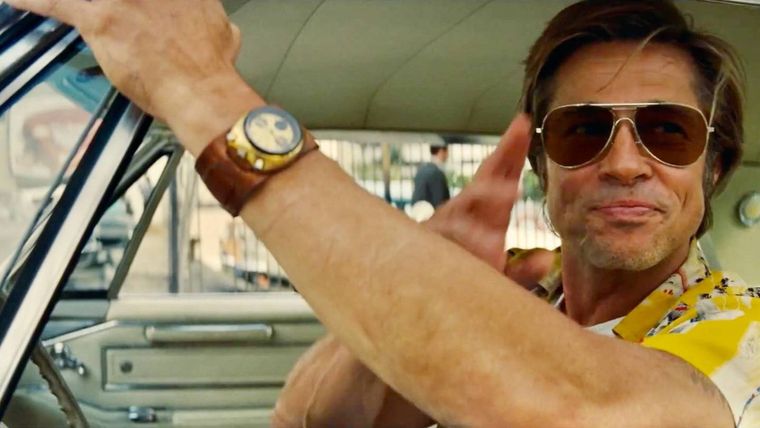 BRAD PITT ES UN AMANTE DE LOS AUTOS Y LAS MOTOS. POR ESO TIENE UNA EXTENSA COLECCIÓN EN SU HABER.