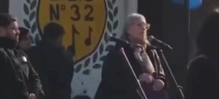 El discurso de la inspectora fue criticado.
