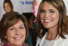 Nancy Guthrie y su hija Savannah.