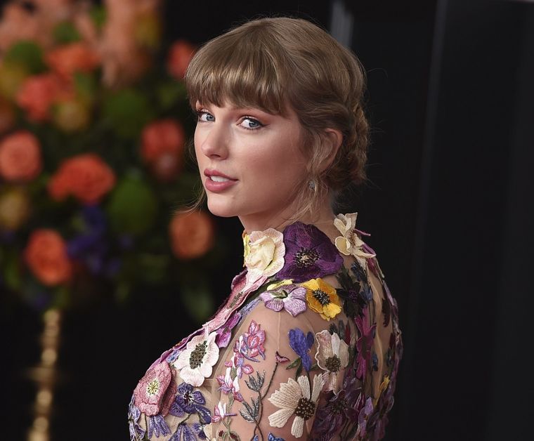 Taylor Swift enloqueció a sus fanáticos con su llegada a TikTok.
