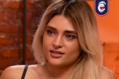 La influencer decidió destrabar su energía y dejó el lugar. / Captura Lo del Pollo La influencer decidió destrabar su energía y dejó el lugar. / Captura Lo del Pollo