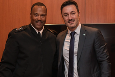 El jefe del Comando Sur junto a Luis Petri, en el marco de su visita al país.