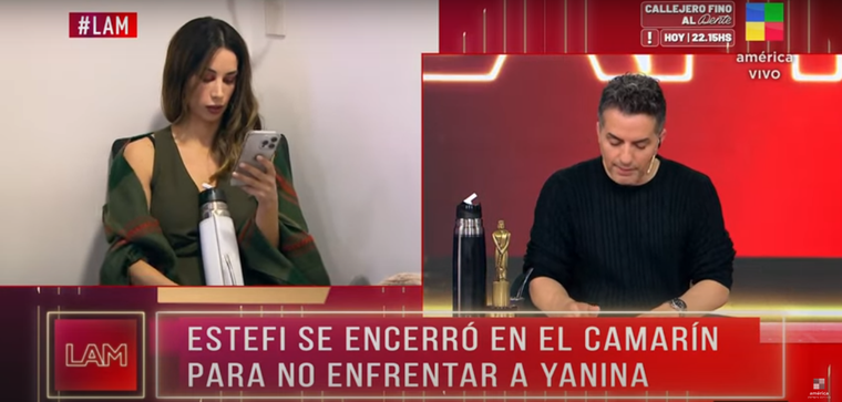 Estefi Berardi terminó encerrada en los camarines de América.