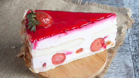 Así se hace la torta de yogur.