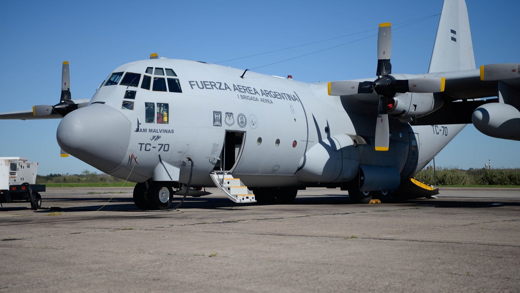 El Gobierno envía a Venezuela un avión hércules del Ministerio de Defensa
