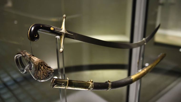 El sable corvo tuvo un largo paso por Mendoza y fue clave en la gesta libertadora antes de convertirse en una de las reliquias más comentadas en la actualidad.