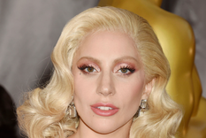 Lady Gaga y otras famosas apuestan por el maquillaje monocromático Foto: Project Vanity