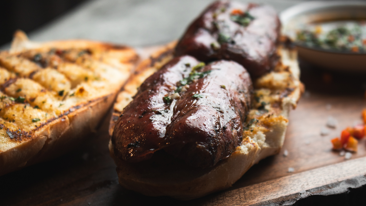 Te revelamos en esta receta todos los secretos de choripán con chimichurri
