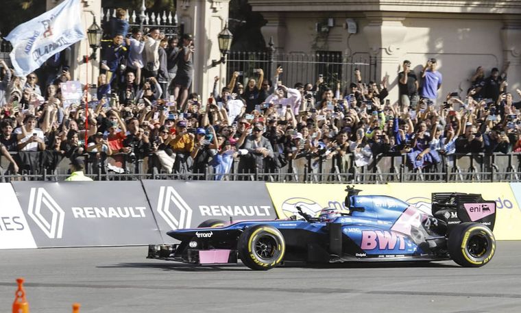 Franco Colapinto hizo historia ante 500 mil personas en su Road Show.