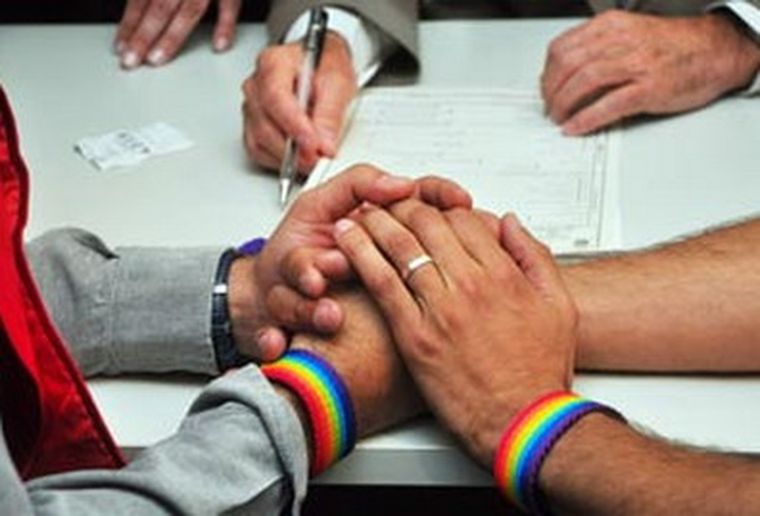 La justicia ratificó los derechos de parejas del mismo sexo aún antes de que exista la ley de matrimonio. Foto: EFE