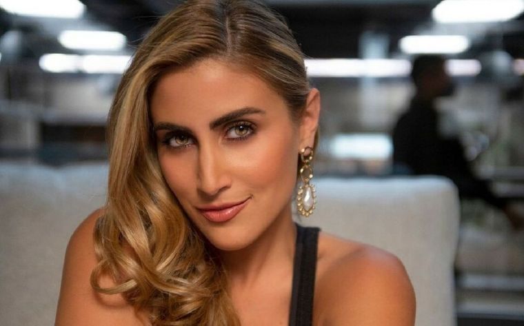 Sofía Rivera Torres deslumbró con un arriesgado microbikini.