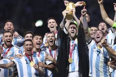 Los futbolistas alzaron la Copa del Mundo en Qatar 2022. Foto: Archivo Los futbolistas alzaron la Copa del Mundo en Qatar 2022. Foto: Archivo