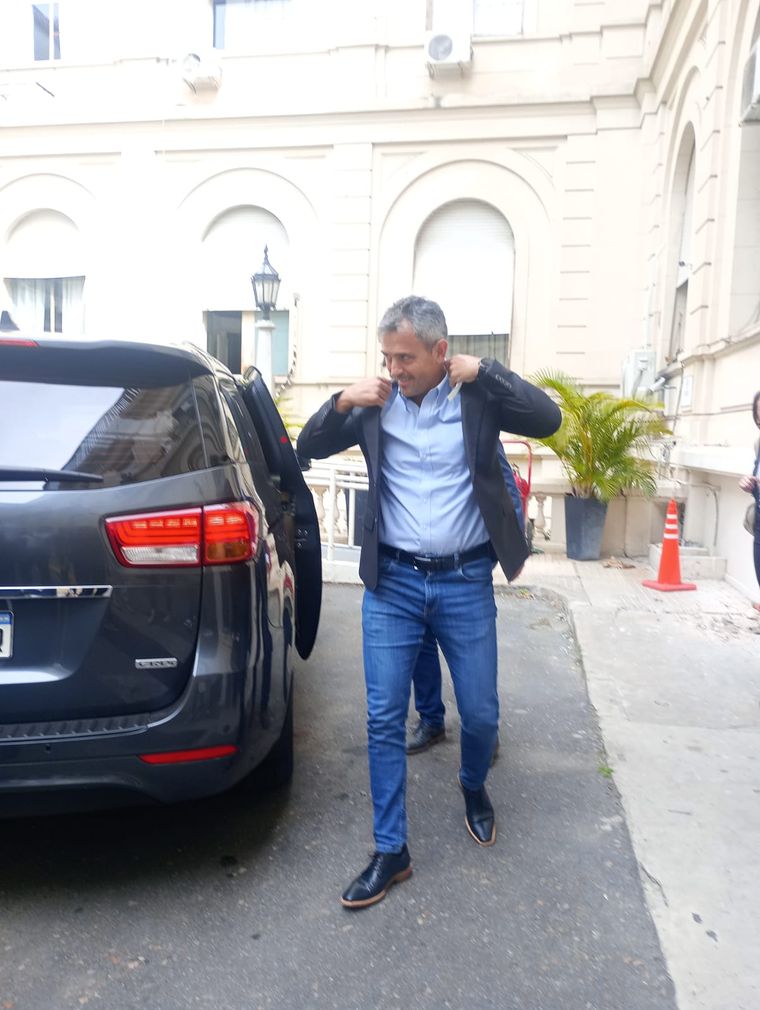 Martín Menem en la Legislatura Bonaerense. Martín Menem en la Legislatura Bonaerense.