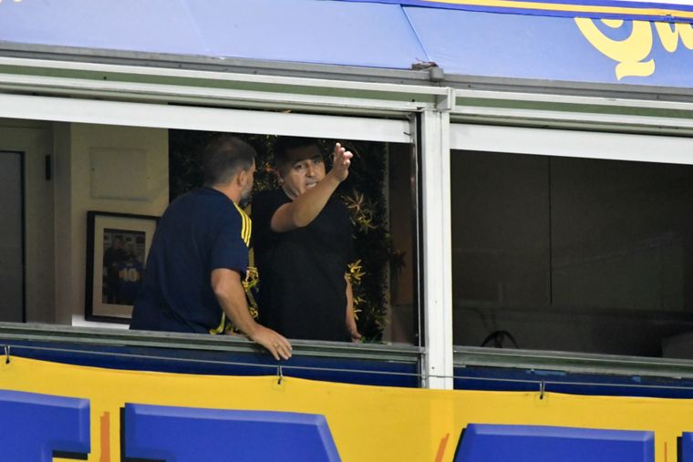 Riquelme y una gesticulación que llamó la atención tras el cuarto empate consecutivo de Boca en la Bombonera, esta vez contra el Ciclón.