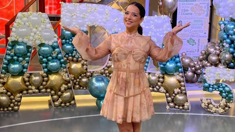 Adamari López luce espléndida a sus 50 años. Foto: Mamas Latinas