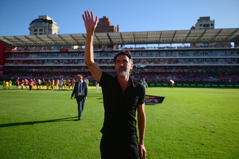 El emotivo adiós de Eduardo Domínguez en Estudiantes de La Plata. El DT seguirá su carrera en Atlético Mineiro.&nbsp;
