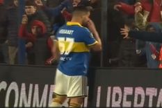 El defensor de Boca recibió la agresión del joven uruguayo. El defensor de Boca recibió la agresión del joven uruguayo.