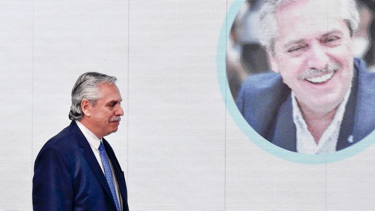 alberto fernandez.jpg