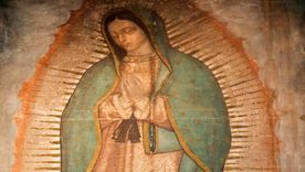 La Virgen María, en su advocación de Guadalupe, es la patrona de México y de todo el continente americano.