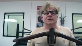 netflix: 2 miniseries cortas de comedia para reir y relajarte en el feriado netflix: 2 miniseries cortas de comedia para reir y relajarte en el feriado