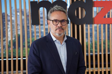 Patricio Schlottmann es médico oftalmólogo y participa de un estudio internacional en fase 3 que evalúa una terapia génica para pacientes con degeneración macular asociada a la edad. Patricio Schlottmann es médico oftalmólogo y participa de un estudio internacional en fase 3 que evalúa una terapia génica para pacientes con degeneración macular asociada a la edad.