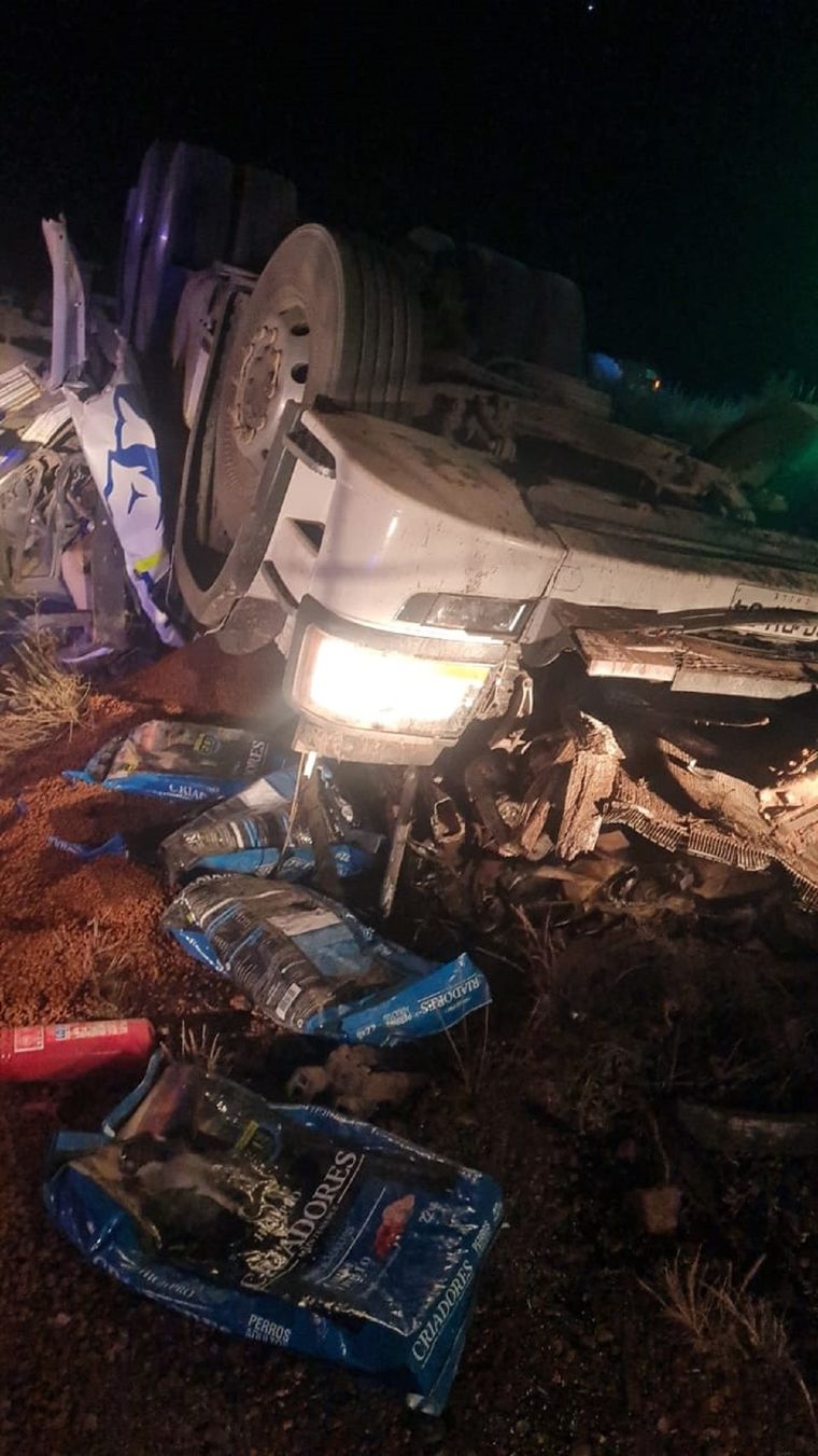 El vehículo tras el vuelco. Foto: gentileza