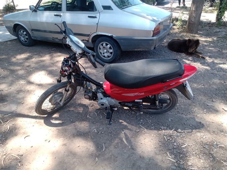 La moto secuestrada a los malvivientes. La moto secuestrada a los malvivientes.