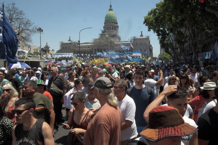 Acto en la Plaza de Mayo por el Día de la Lealtad Peronista | Imagen ilustrativa Foto: Télam